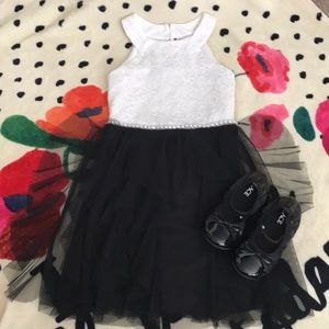 Girls formal dress size 4 with shoes